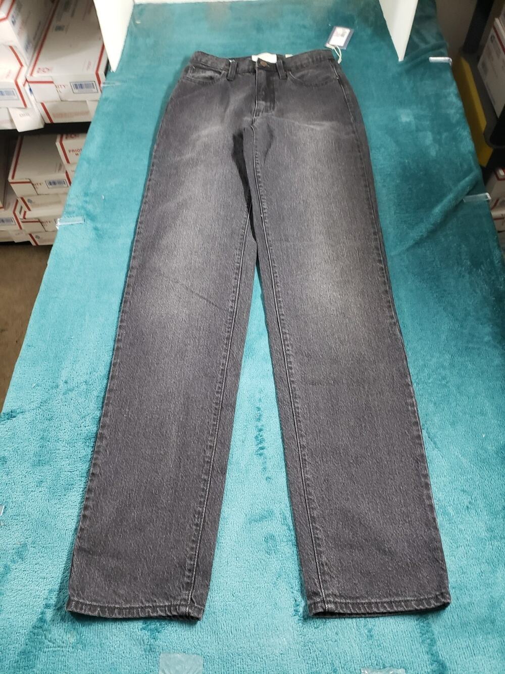 Universal Thread Jeans Size 00 Long Women Black High Rise 90s Straight NWT